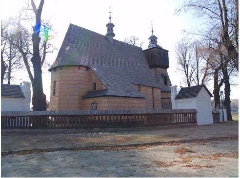 Zdjęcie zabytkowy kościół w Bliznem