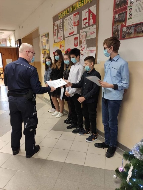 I i III miejsce w wojewódzkim konkursie na profilaktyczny spot filmowy "Bezpieczne wakacje 2021"