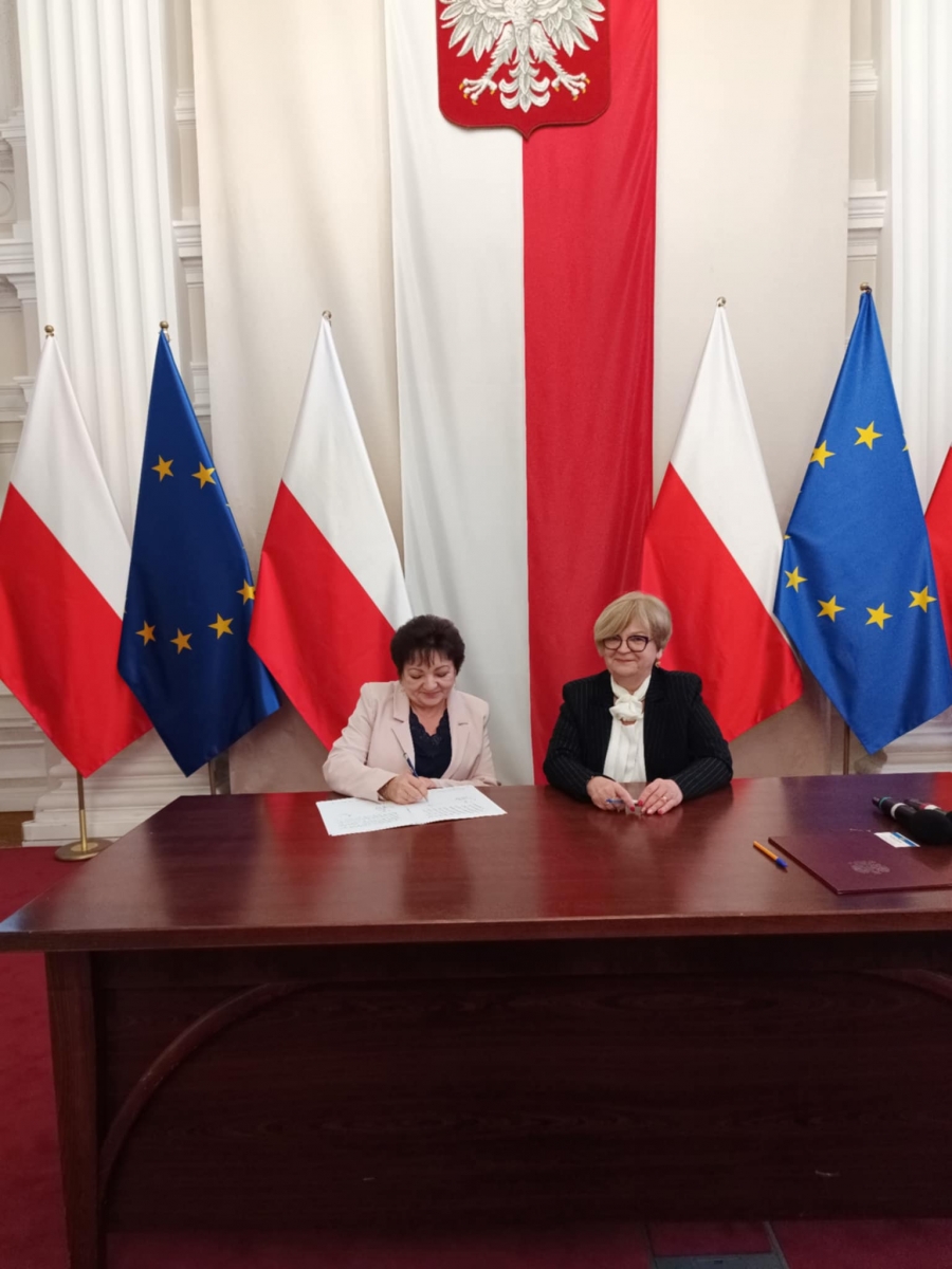 1000020669 F46905b57c