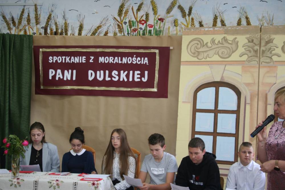 Narodowe Czytanie w Zespole Szkół w Orzechówce