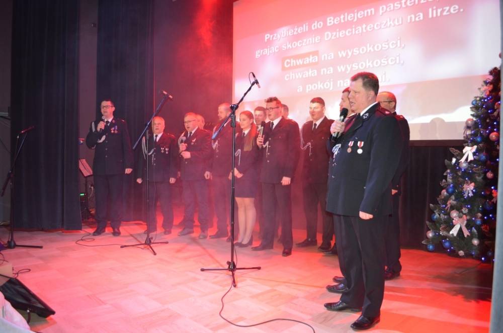 Strażacki koncert kolęd i pastorałek karaoke w Jasienicy Rosielnej